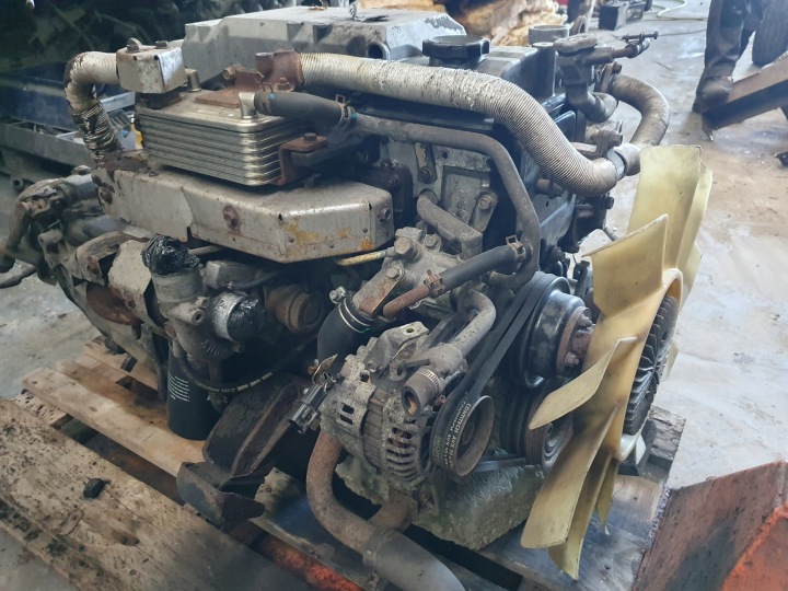 Silnik kompletny Mitsubishi Canter euro3 4M42-0AT