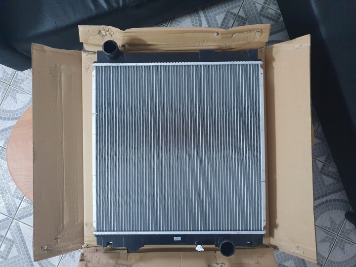 Chłodnica wody Fuso Canter 3C15 euro 4 2006 - 2009 rok