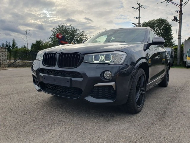 BMW X4 M40i