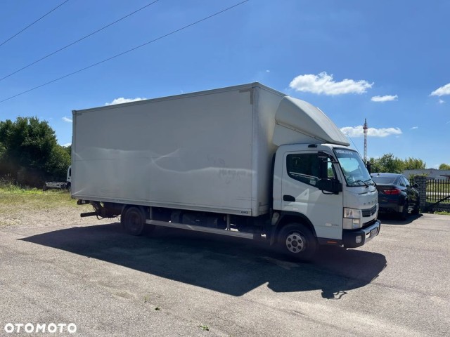 Mitsubishi Fuso Canter 7C18