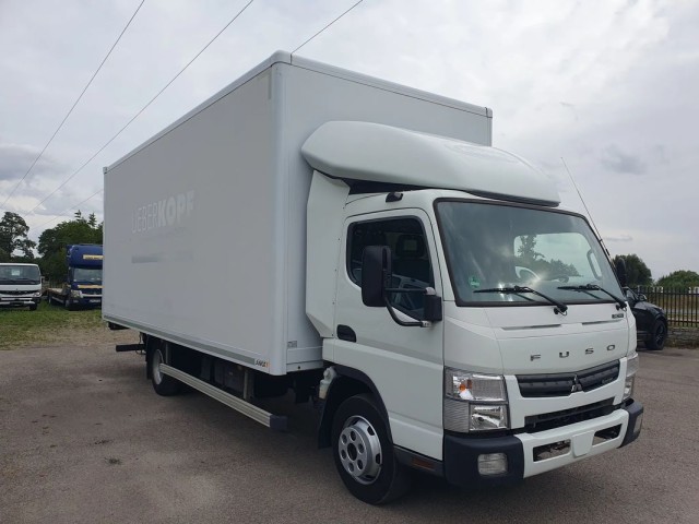 Fuso Canter 7C15 — kontener 6 m, winda Bar 1000 kg